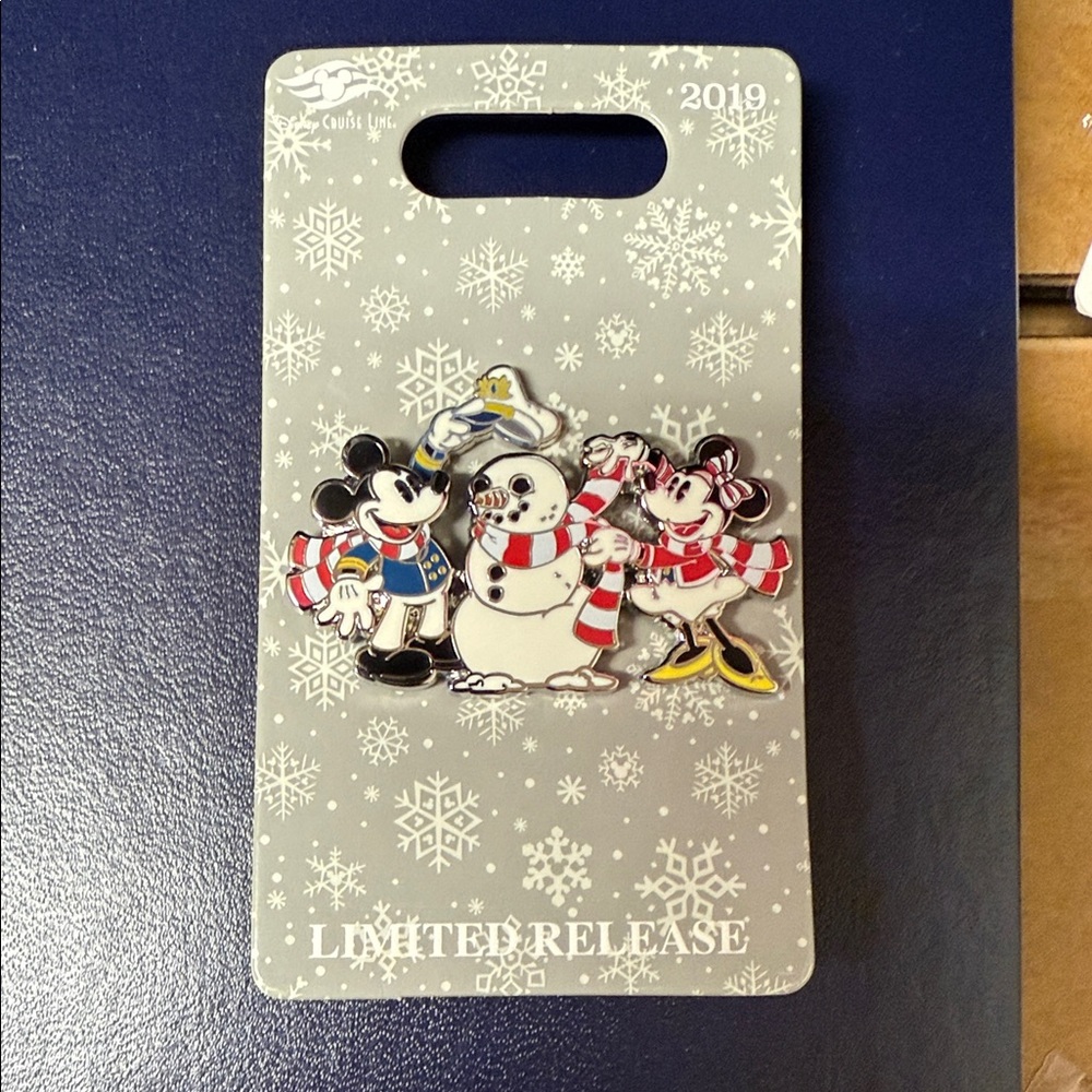 Disney Cruise Line 2019 Holiday Pin with Mickey, Minnie, and Snowman
